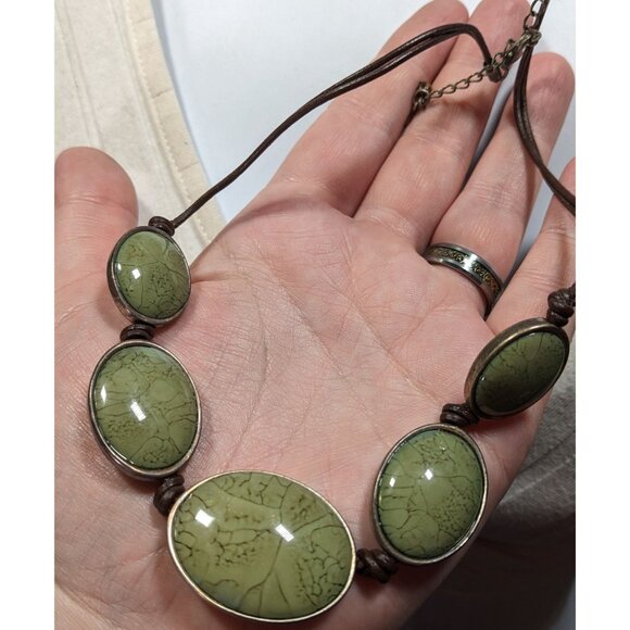 Vintage Axcess Liz Claiborne Bohemian Green Lava Print Cabochon Necklace - Picture 6 of 8